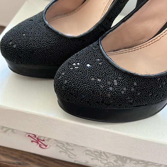 Rachel Roy - Women’s high heel platform pumps - 6.5 - black/embilished - Picture 3 of 6